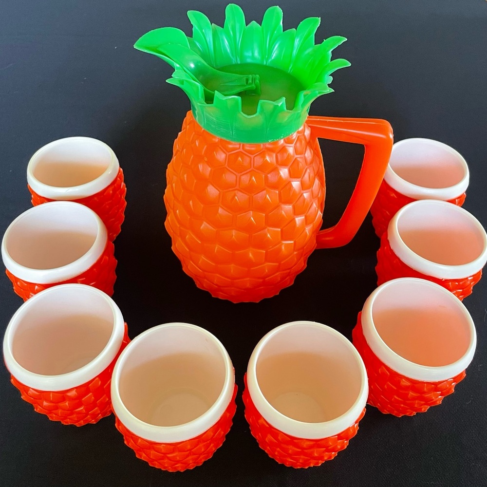 🍍HP🍍Pineapple Jug and 8 Tumblers